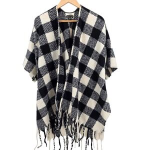 Lincoln Outfitters Black & White Plaid Fringe Cape‎ Shawl Poncho One Size